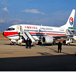 桂林机场物流航空快运业稳步发展的原因是什么？